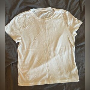 J. Crew White Women Crewneck T Shirt Size M